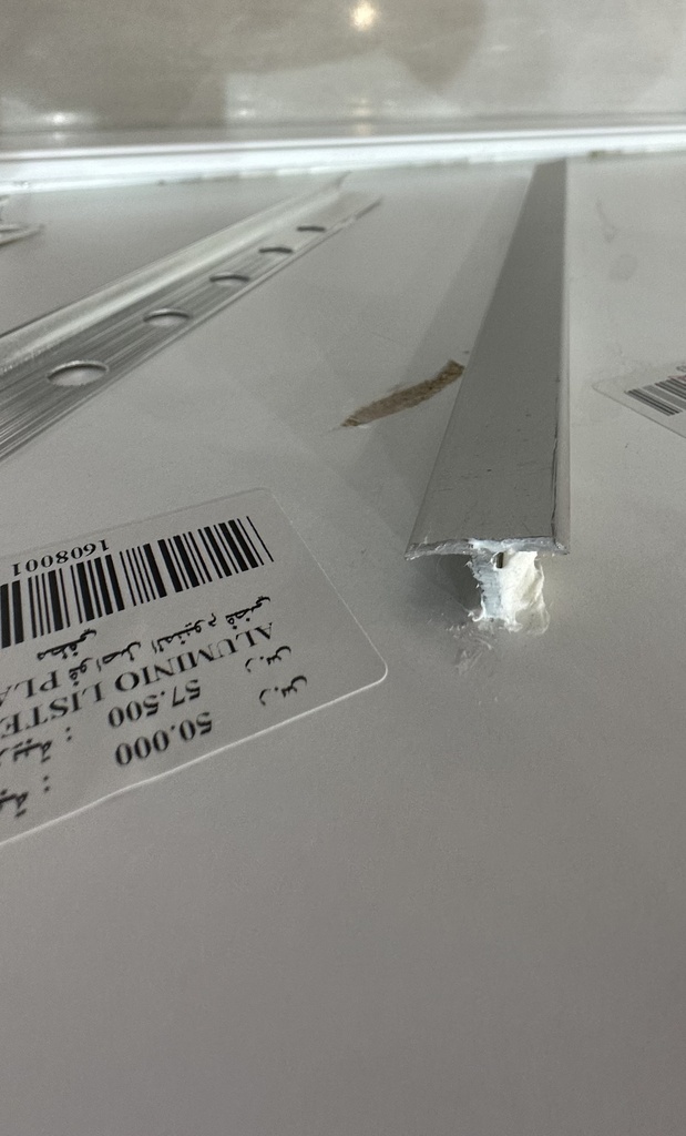 ALUMINIO LISTELOS L-20 PLATA MATE فواصل المنيوم فضي مطفي