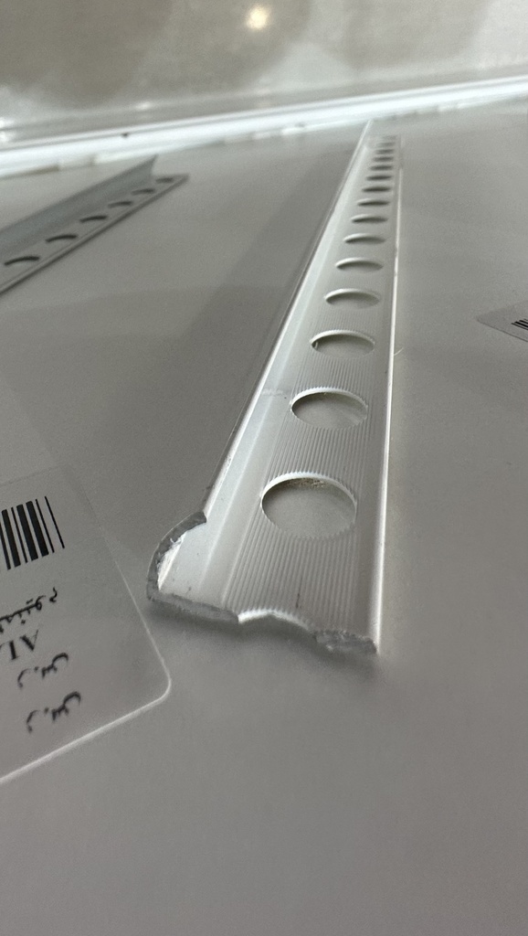 ALUMINIO CLASSIC 10.5 BLANCO BRILLO فواصل المنيوم ابيض